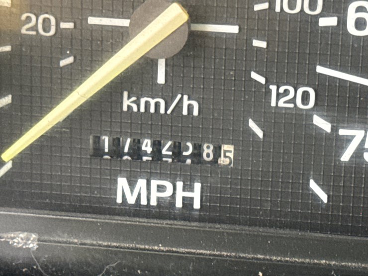 1993-ford-f700-image-69