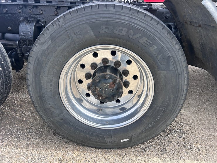 2000-peterbilt-379-image-85