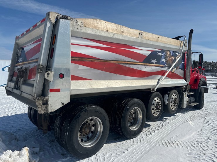 2012-international-7600-image-5