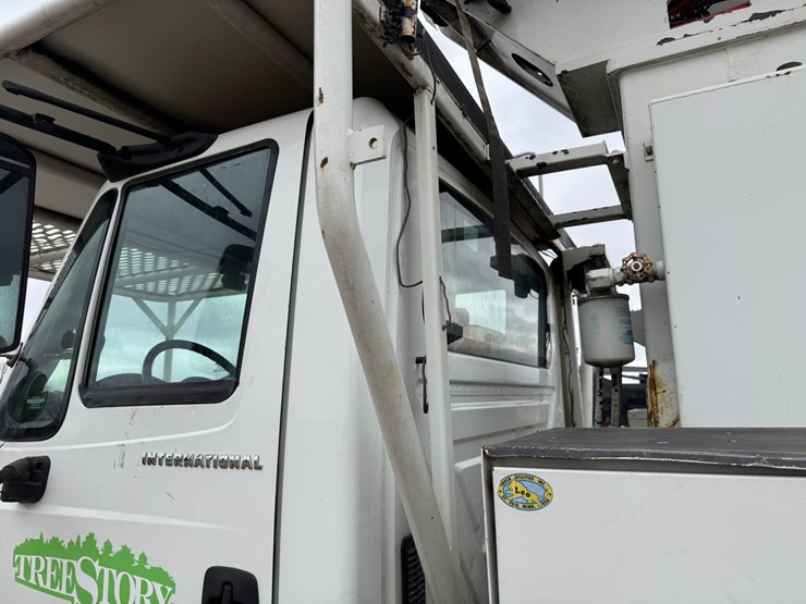 2007-international-durastar-4400-image-13