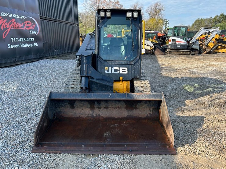 2022-jcb-2ts-7t-image-7