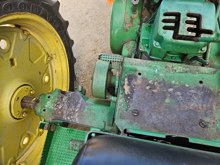john-deere-50-image-26