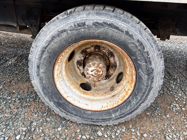 1993-ford-f700-image-77