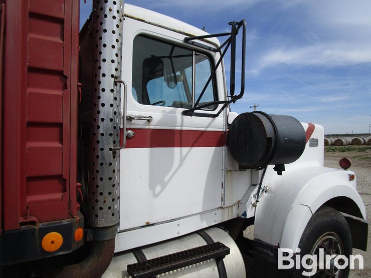 1977-white-road-boss-image-18