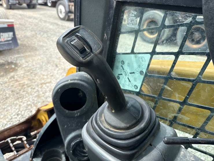 caterpillar-259d-image-36