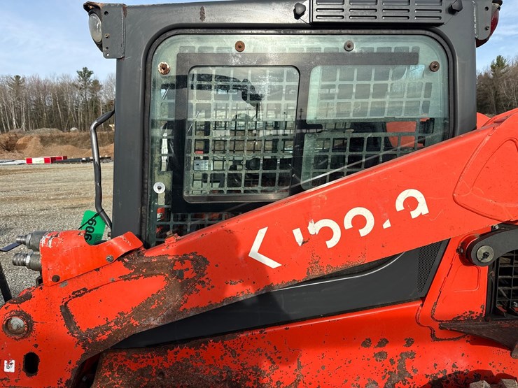 kubota-ssv65-image-18