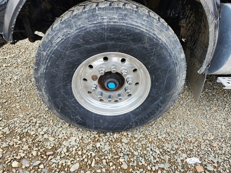 2014-kenworth-t800-image-63