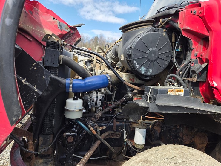 2005-massey-ferguson-8-image-49