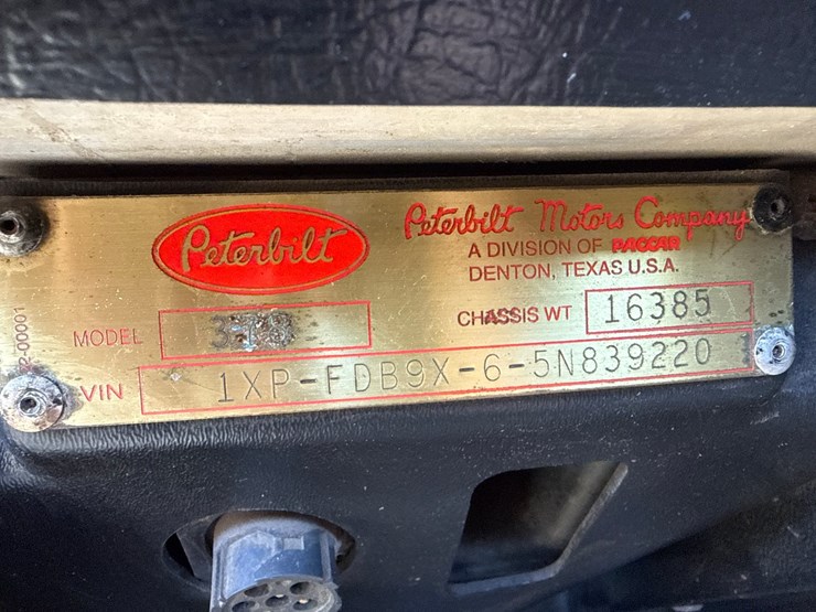 2004-peterbilt-378-image-67