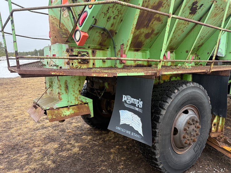 1986-oshkosh-wt2206-image-20