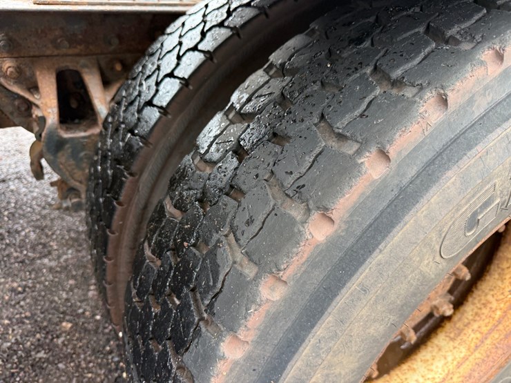 1996-mack-ch613-image-66