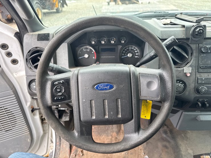 2015-ford-f550-image-58