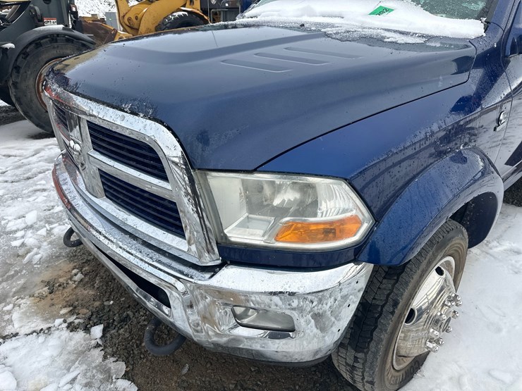 2012-massey-ferguson-8-image-9
