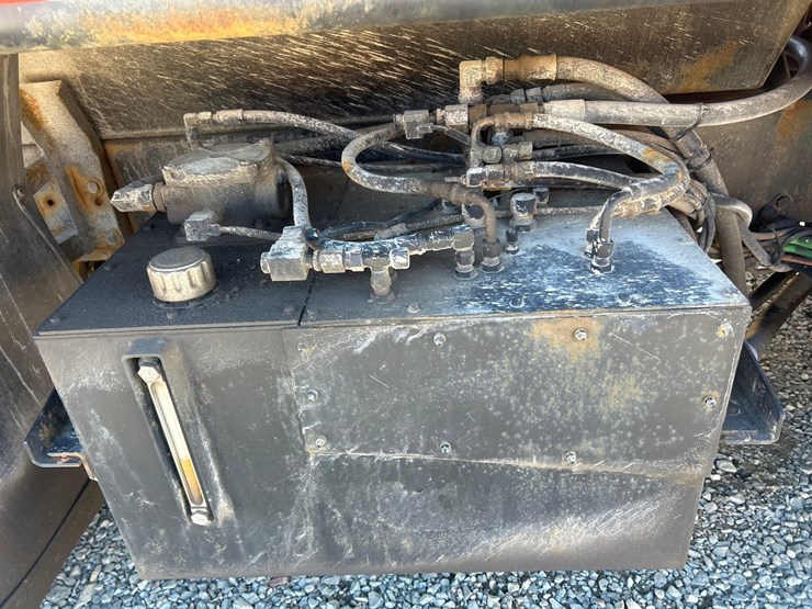 2006-international-7400-image-38