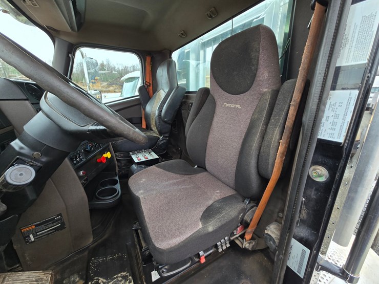 2019-international-hx620-image-62