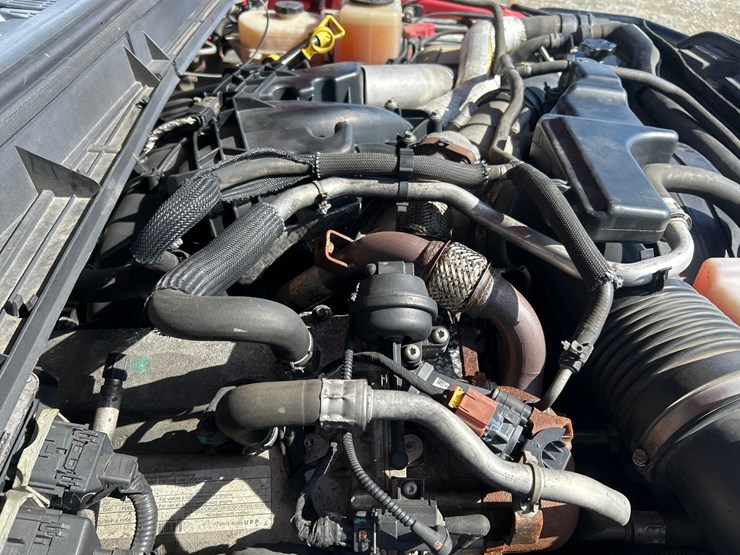 2011-ford-f550-image-51