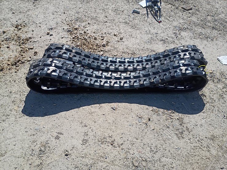 #l19-040-•-tpm-mini-rubber-tracks-image-3