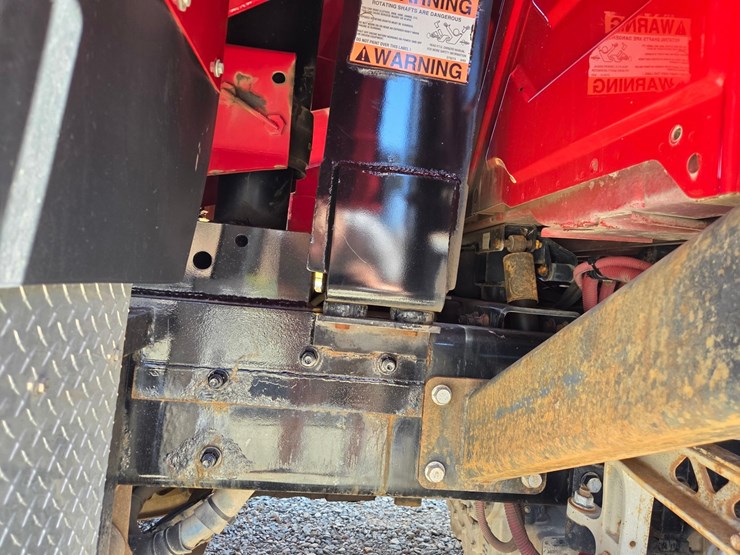 2019-international-hv613-image-37