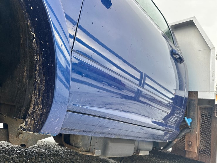 2012-massey-ferguson-8-image-15