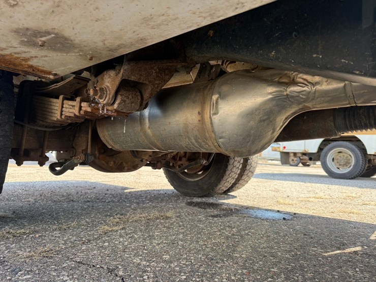 #1060-•-2015-ram-5500-heavy-duty-service-truck-image-45