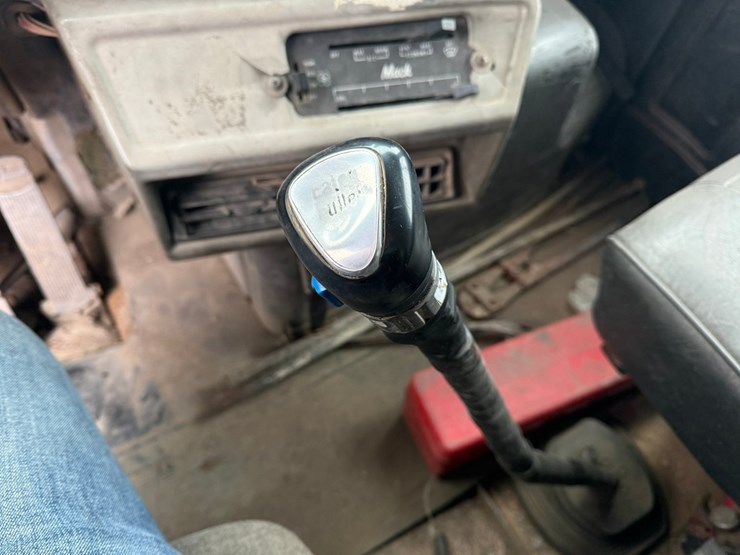 mack-dm688s-image-39