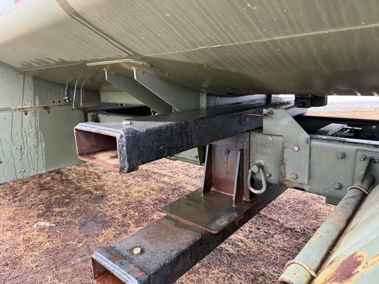 1984-mack-dm492s-image-67