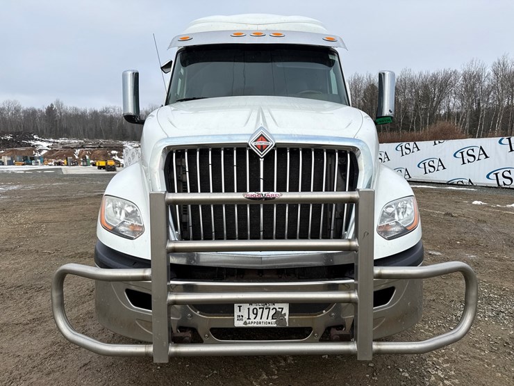 2017-international-lt-image-8