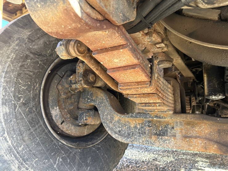 2006-international-7400-image-37