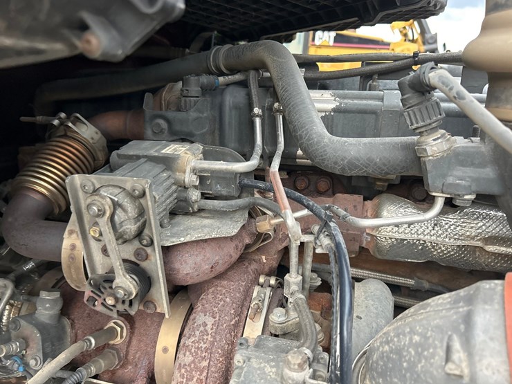 2016-kenworth-t680-image-35