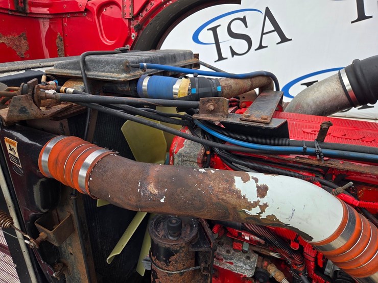 2002-peterbilt-379-image-56