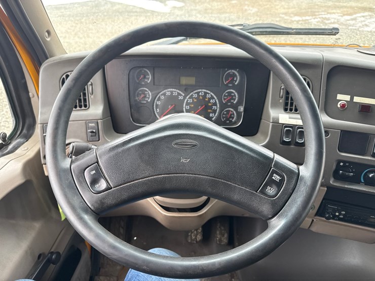 2007-sterling-acterra-image-39