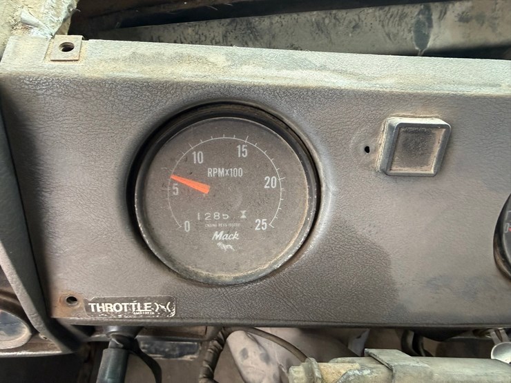 mack-rd686s-image-42