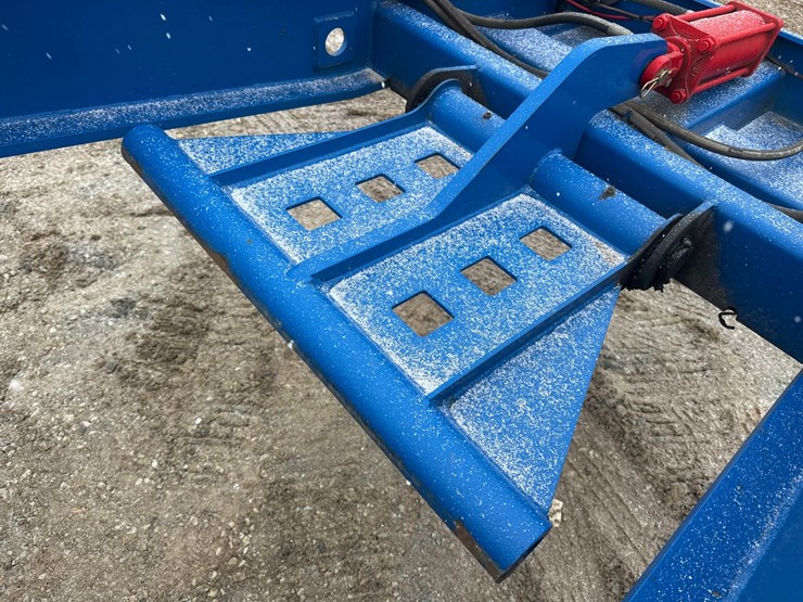 2022-globe-lowboy-image-12