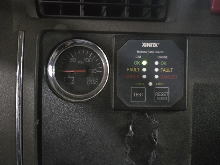 2015-kenworth-t680-image-63