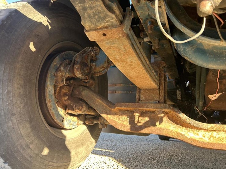 2001-mack-ch613-image-63