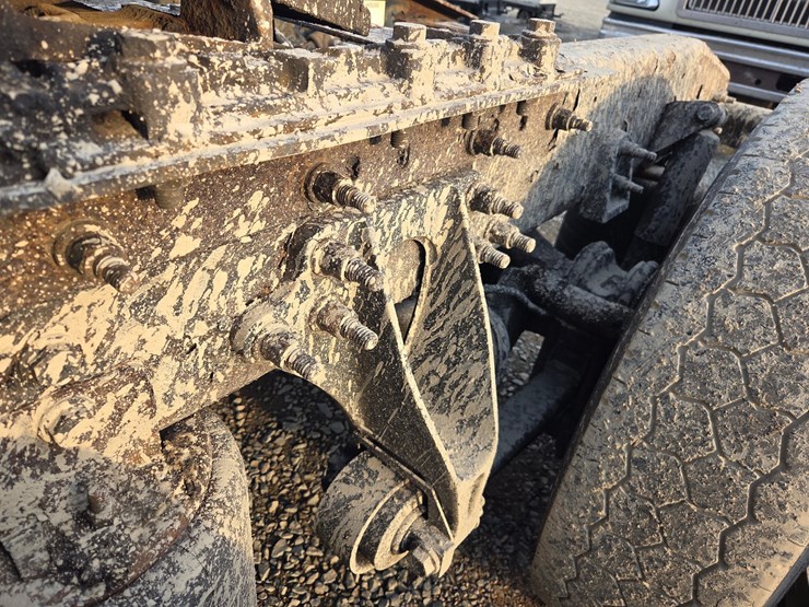 2013-international-prostar-image-25