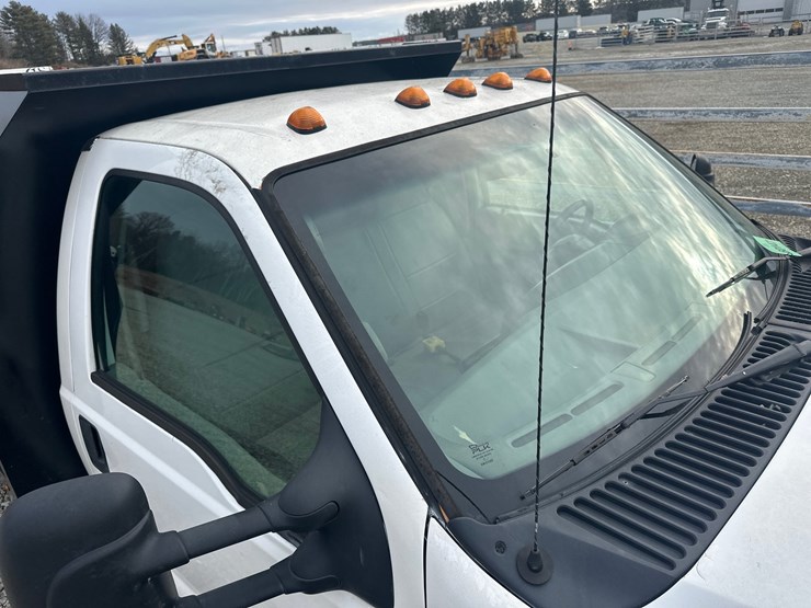 2006-ford-f550-image-12