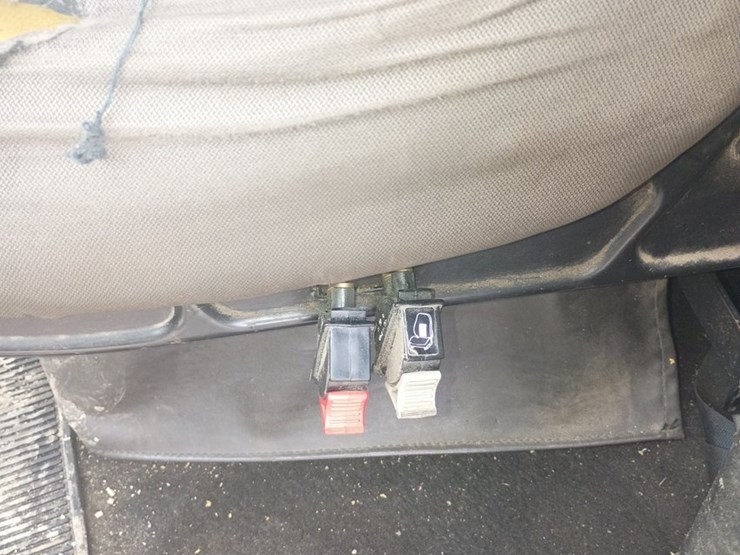 2002-kenworth-t600-image-55