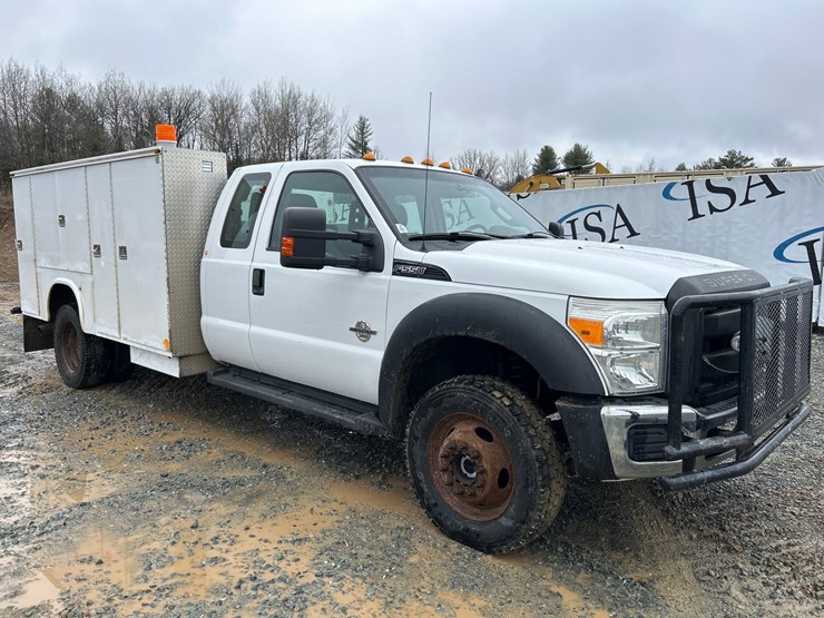 2011-ford-f550-image-7