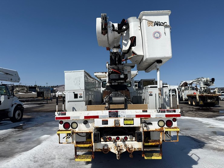 #1070-•-2012-freightliner-boom/crane-truck-image-4