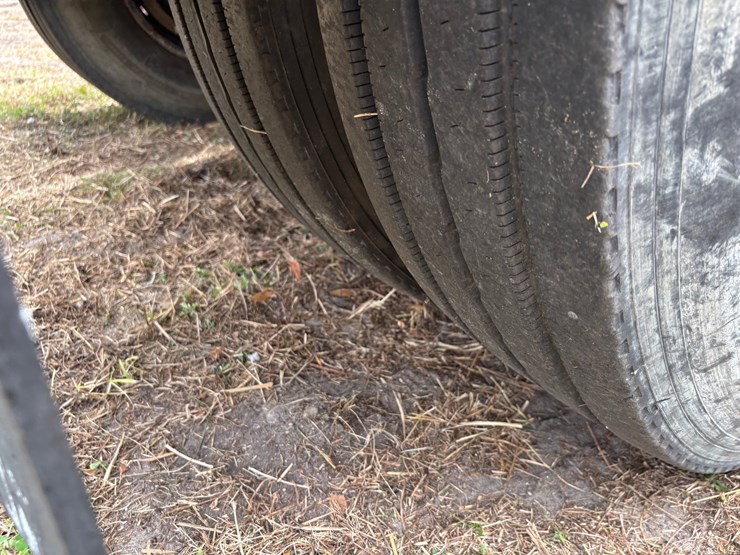 1999-mack-rd600-image-69