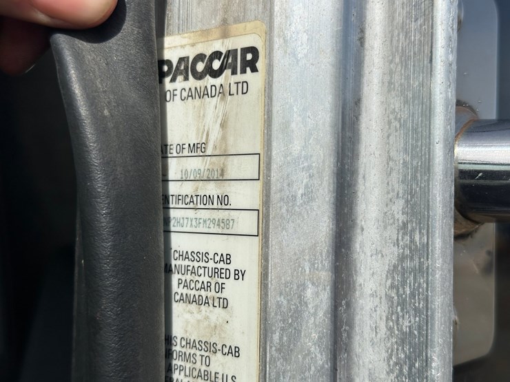 2015-peterbilt-337-image-67