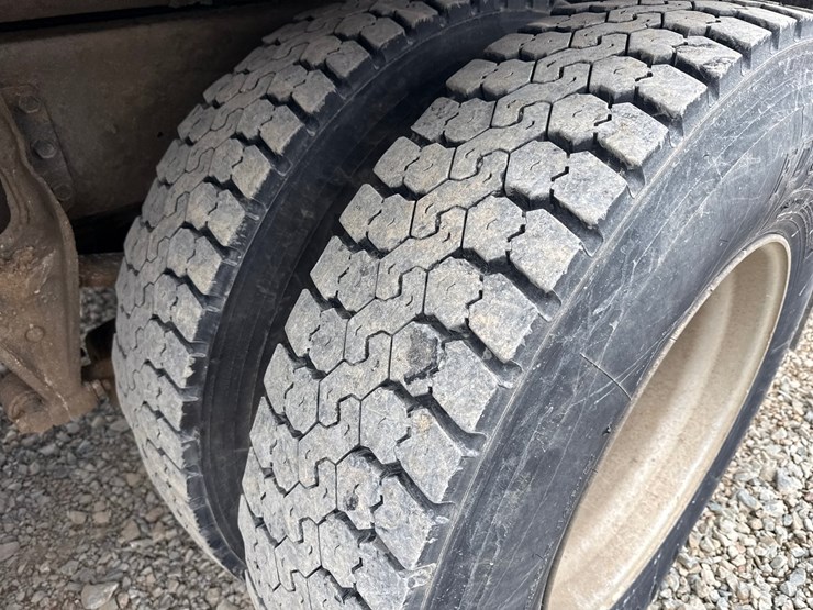 1999-international-4900-image-80