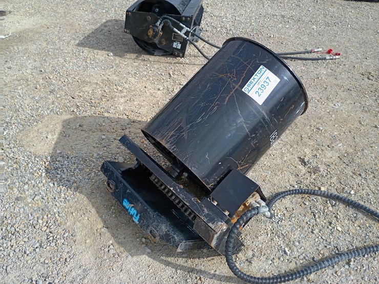 #23937-•-concrete-mixer-mini-skid-steer-attachment-image-4