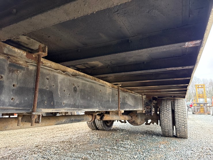 1993-ford-f700-image-25