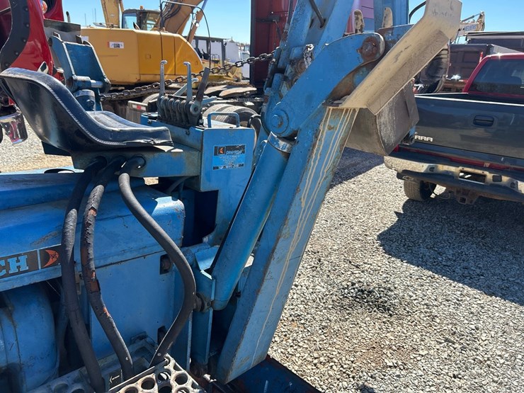 ditch-witch-r65-image-22