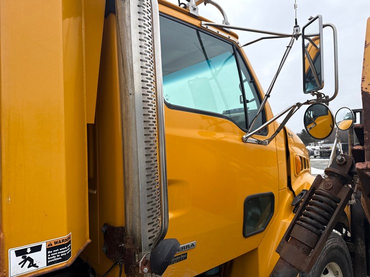 2007-sterling-acterra-image-31