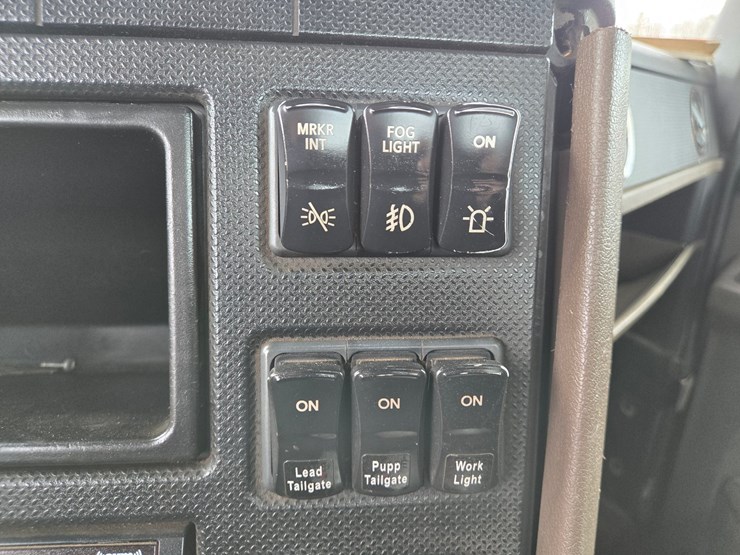 2019-international-hx620-image-72