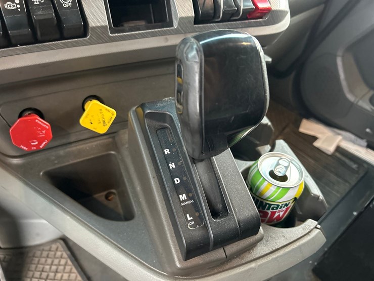 2016-kenworth-t680-image-55