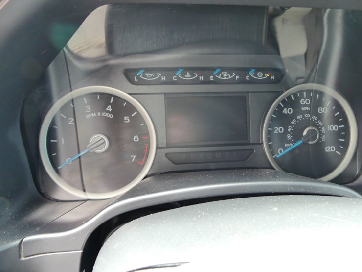 2017-ford-f150-xlt-image-12